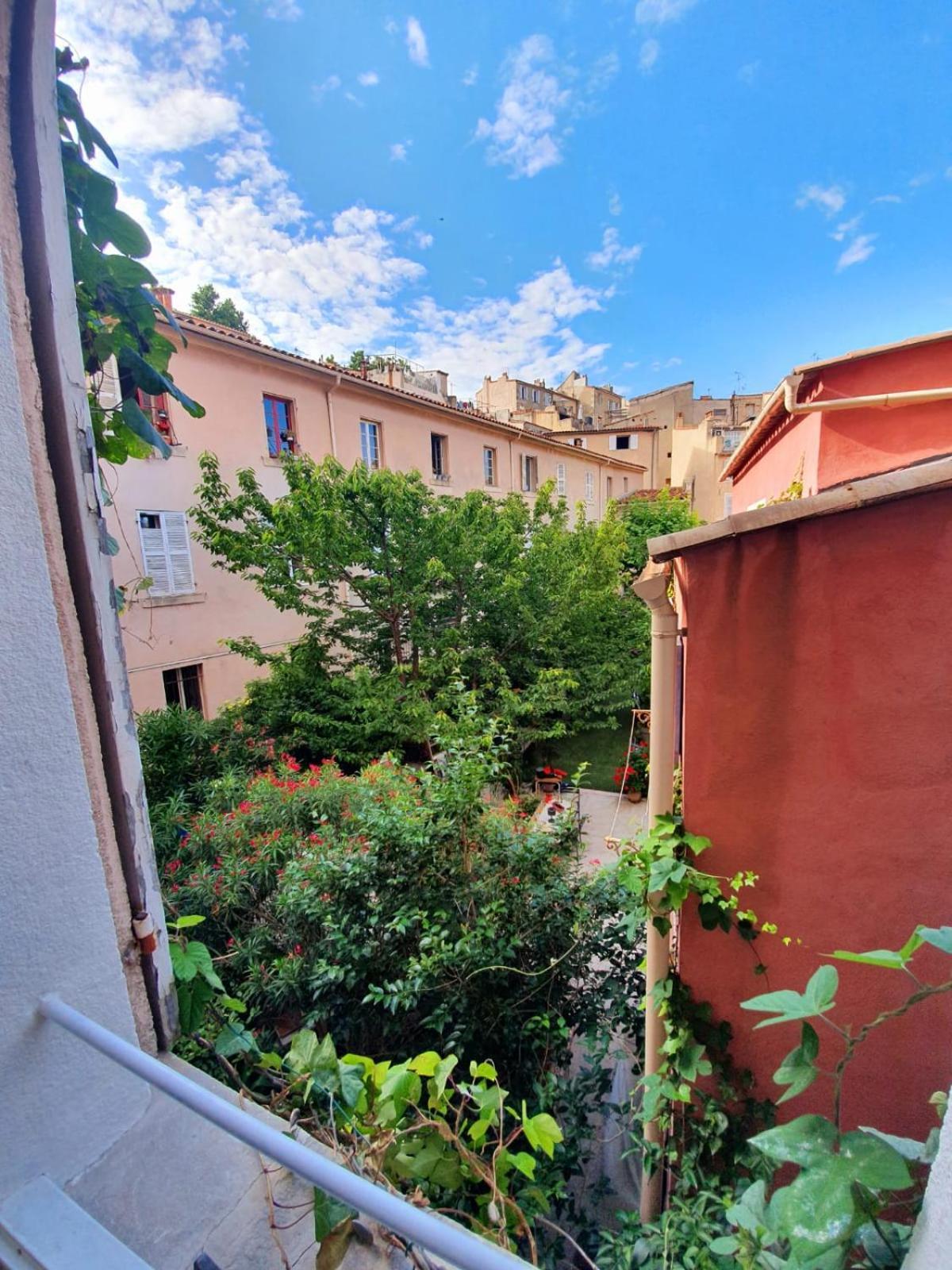 ホテル Vieux Port Panier Jardin マルセイユ エクステリア 写真