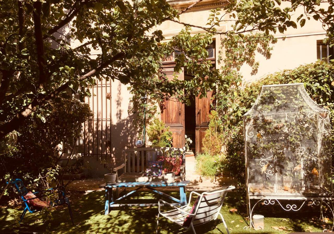 ホテル Vieux Port Panier Jardin マルセイユ エクステリア 写真